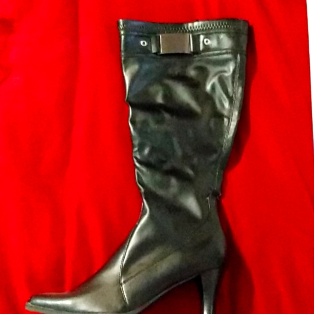 Brand new black mid-calf boot